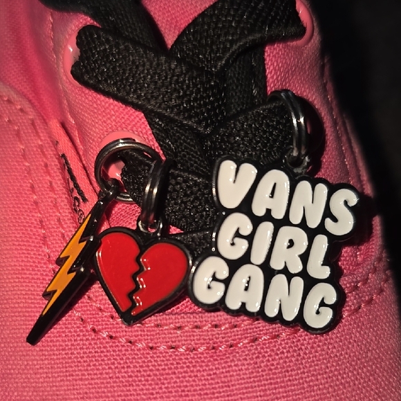 Vans Kids Sneakers in Pink and Black - Picture 7 of 7